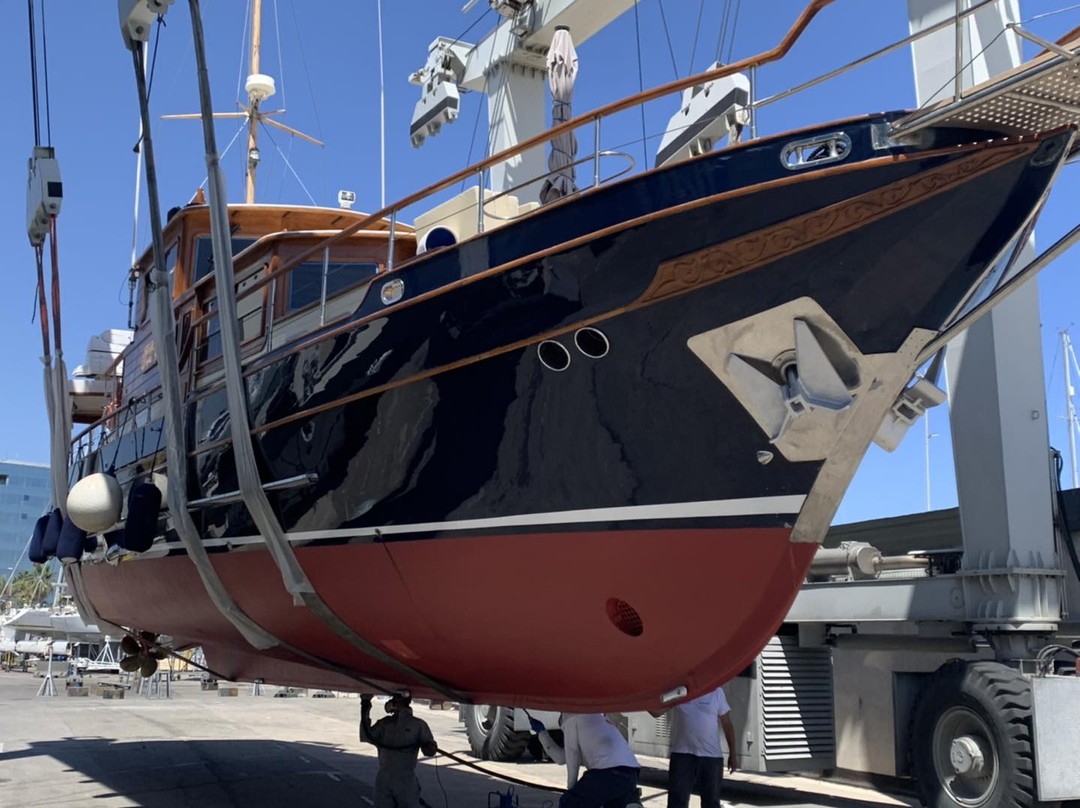 Home - Barcelona Nautic Center